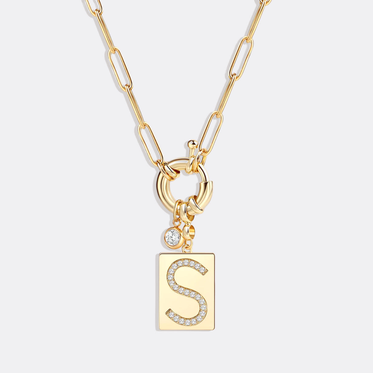 Collier pendentif initial pavé avec chaîne trombone