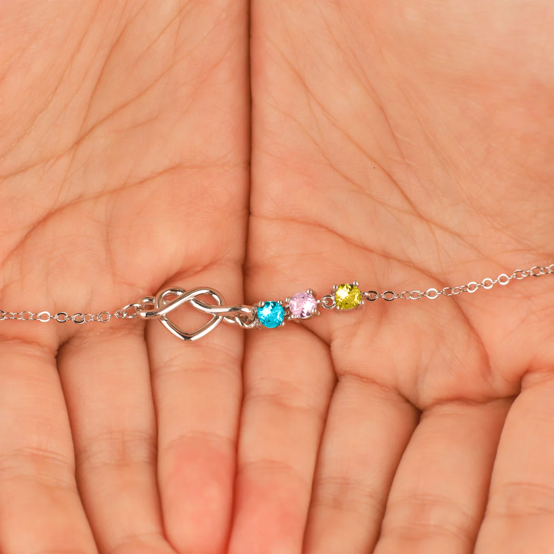Bracelet nœud cœur avec pierres de naissance personnalisées