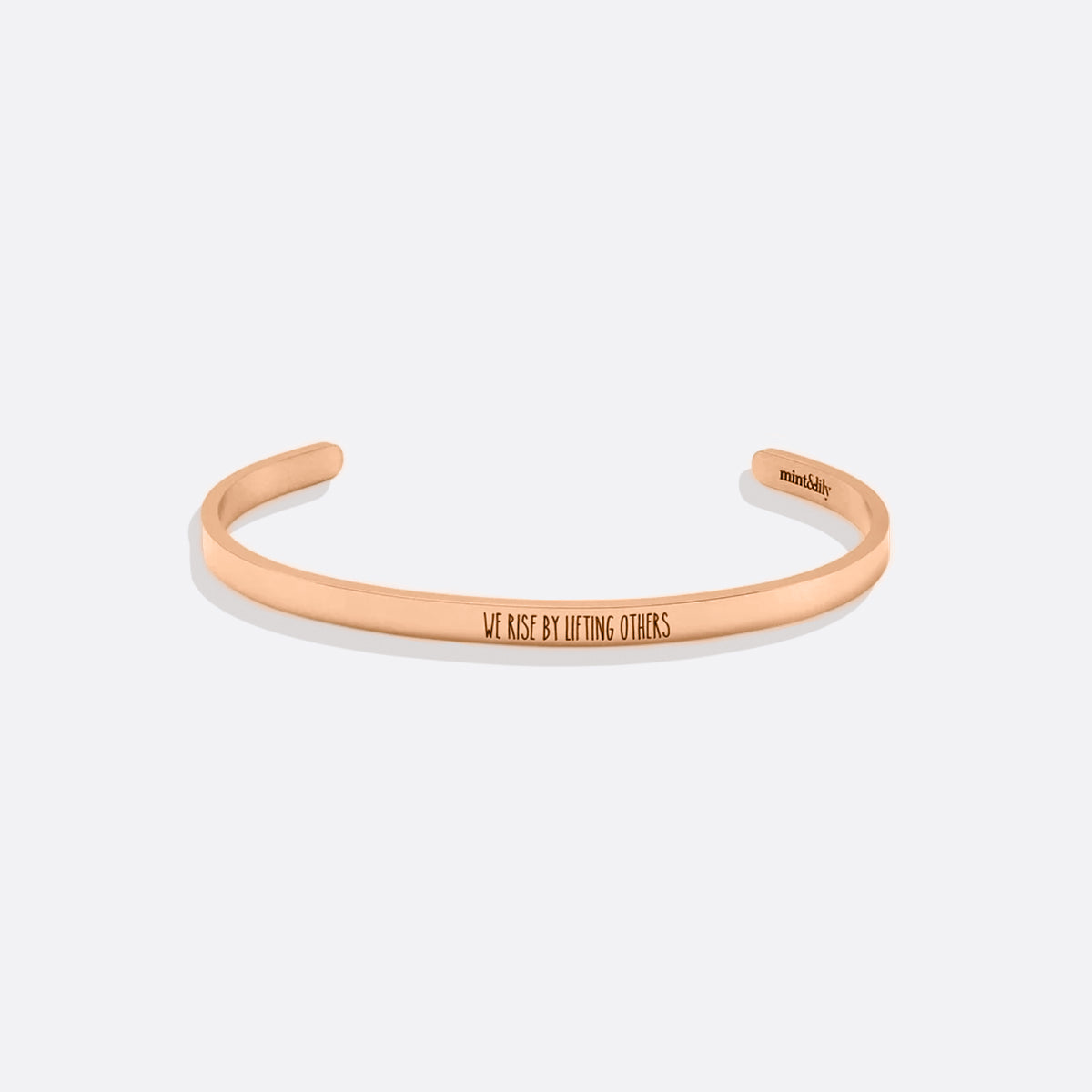 Bracelet manchette fin personnalisé