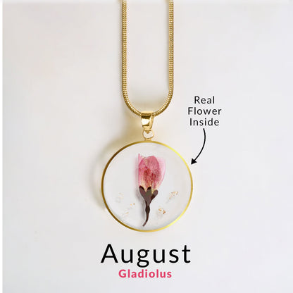 Collier de fleurs de naissance pressées
