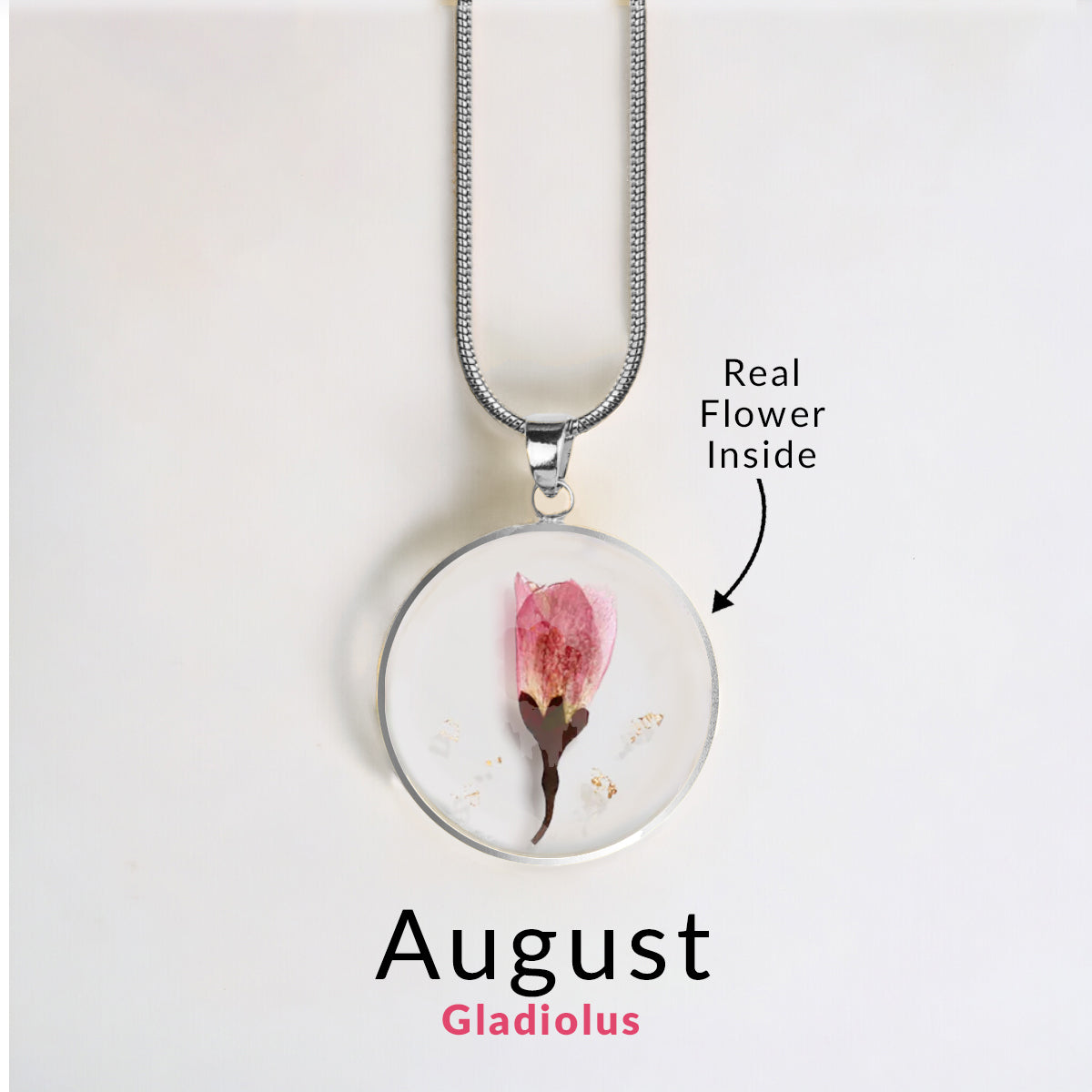 Collier de fleurs de naissance pressées