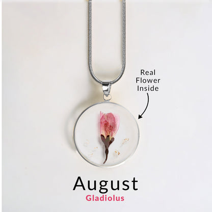 Collier de fleurs de naissance pressées