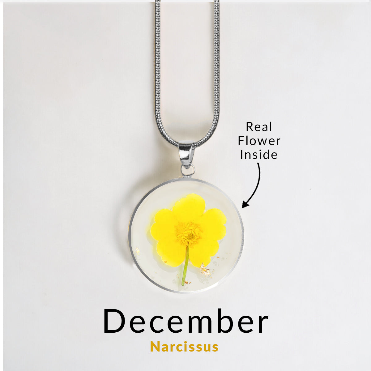 Collier de fleurs de naissance pressées