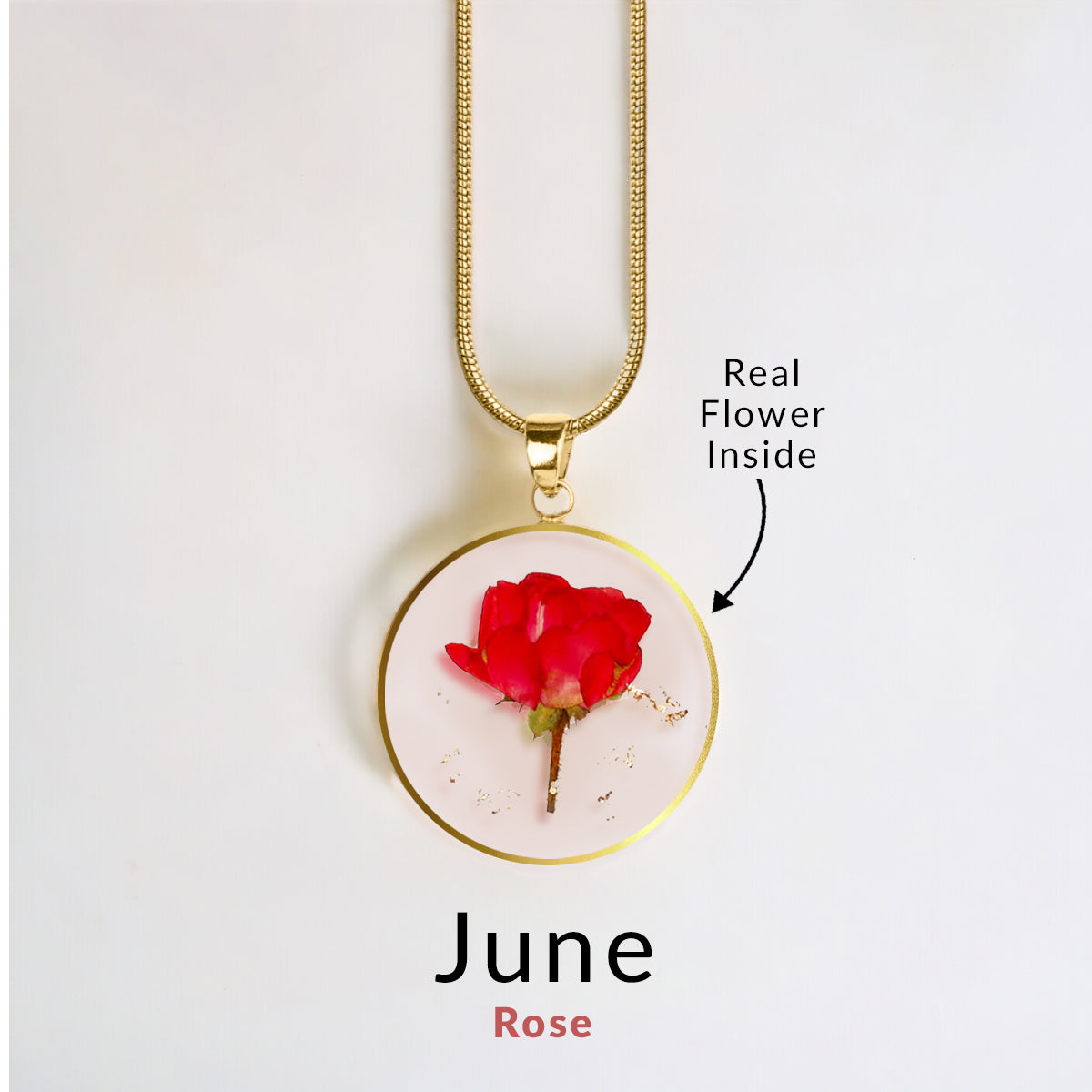 Collier de fleurs de naissance pressées