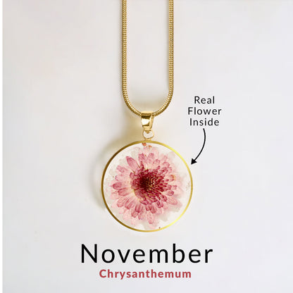 Collier de fleurs de naissance pressées