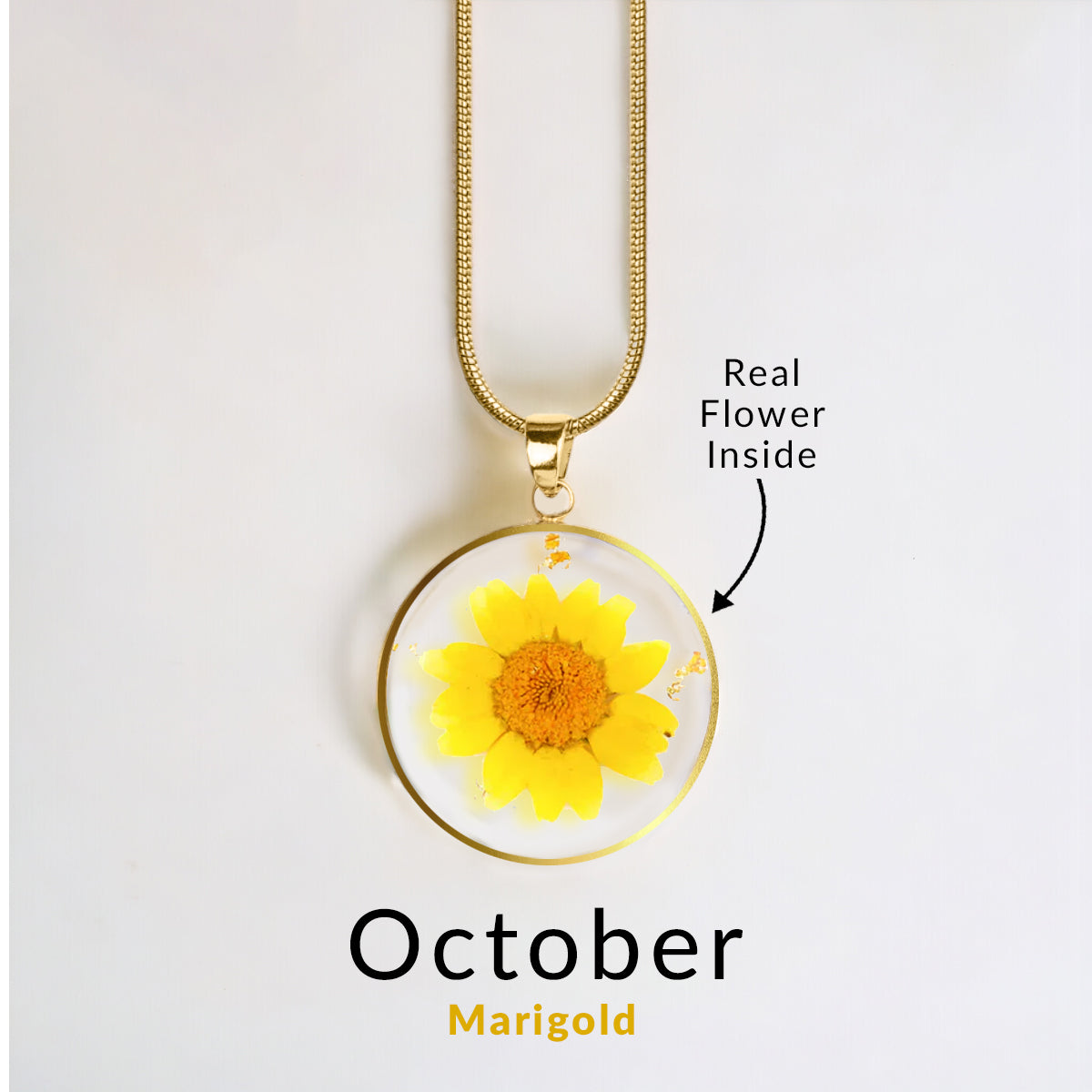 Collier de fleurs de naissance pressées