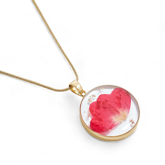 Collier de fleurs de naissance pressées