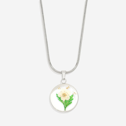 Collier de fleurs de naissance pressées