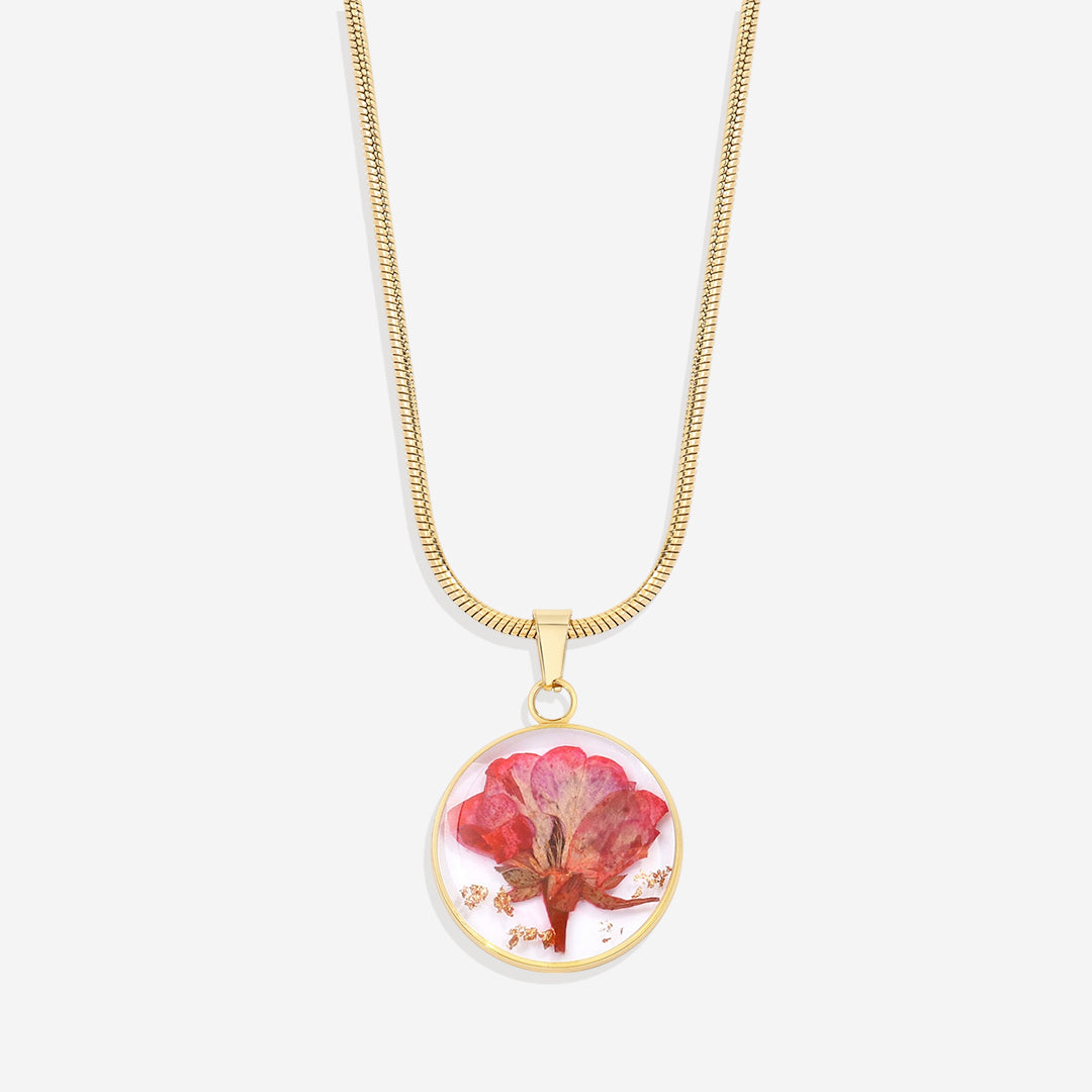 Collier de fleurs de naissance pressées