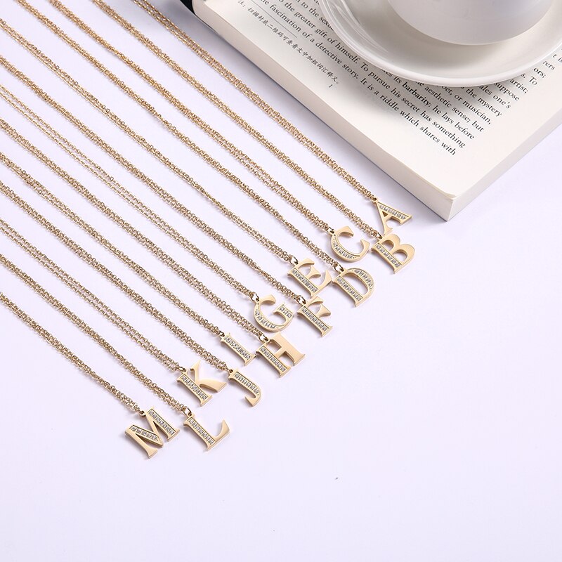 Collier satellite avec lettres en cristal