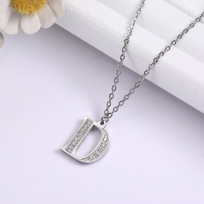 Collier satellite avec lettres en cristal