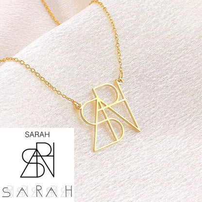 Collier minimaliste avec nom et monogramme