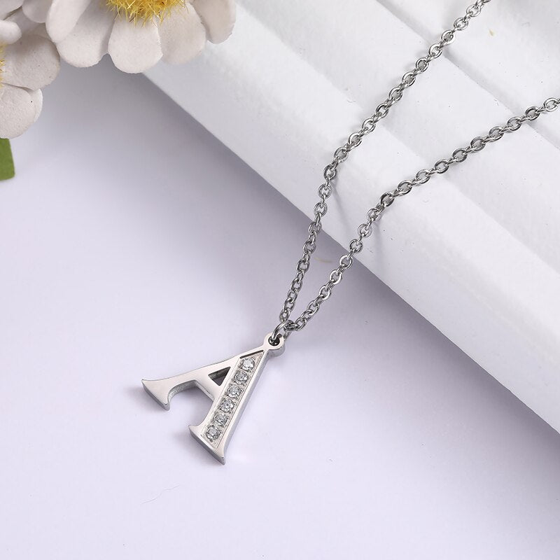 Collier satellite avec lettres en cristal