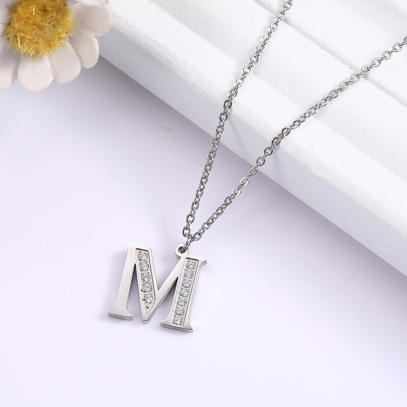 Collier satellite avec lettres en cristal