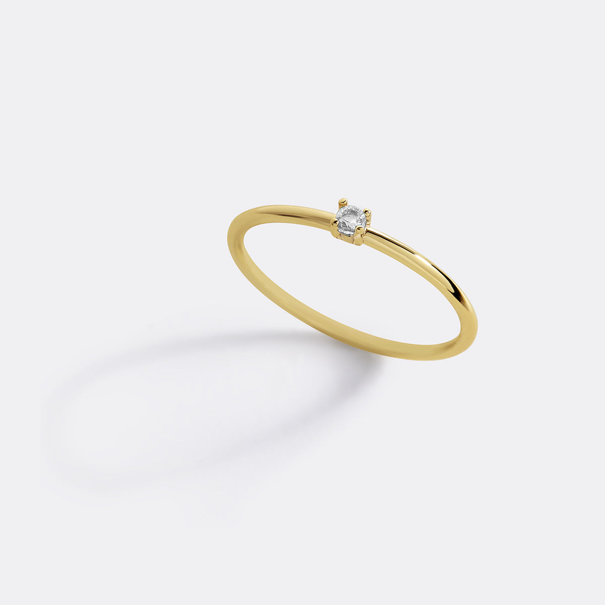 Bague empilable avec pierre de naissance super délicate
