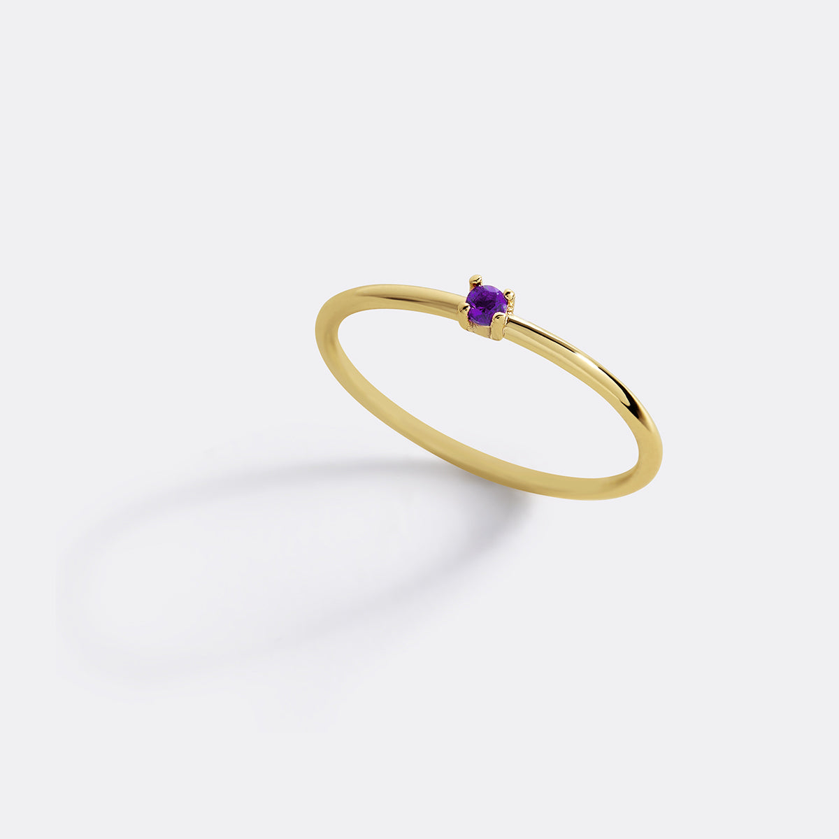 Bague empilable avec pierre de naissance super délicate