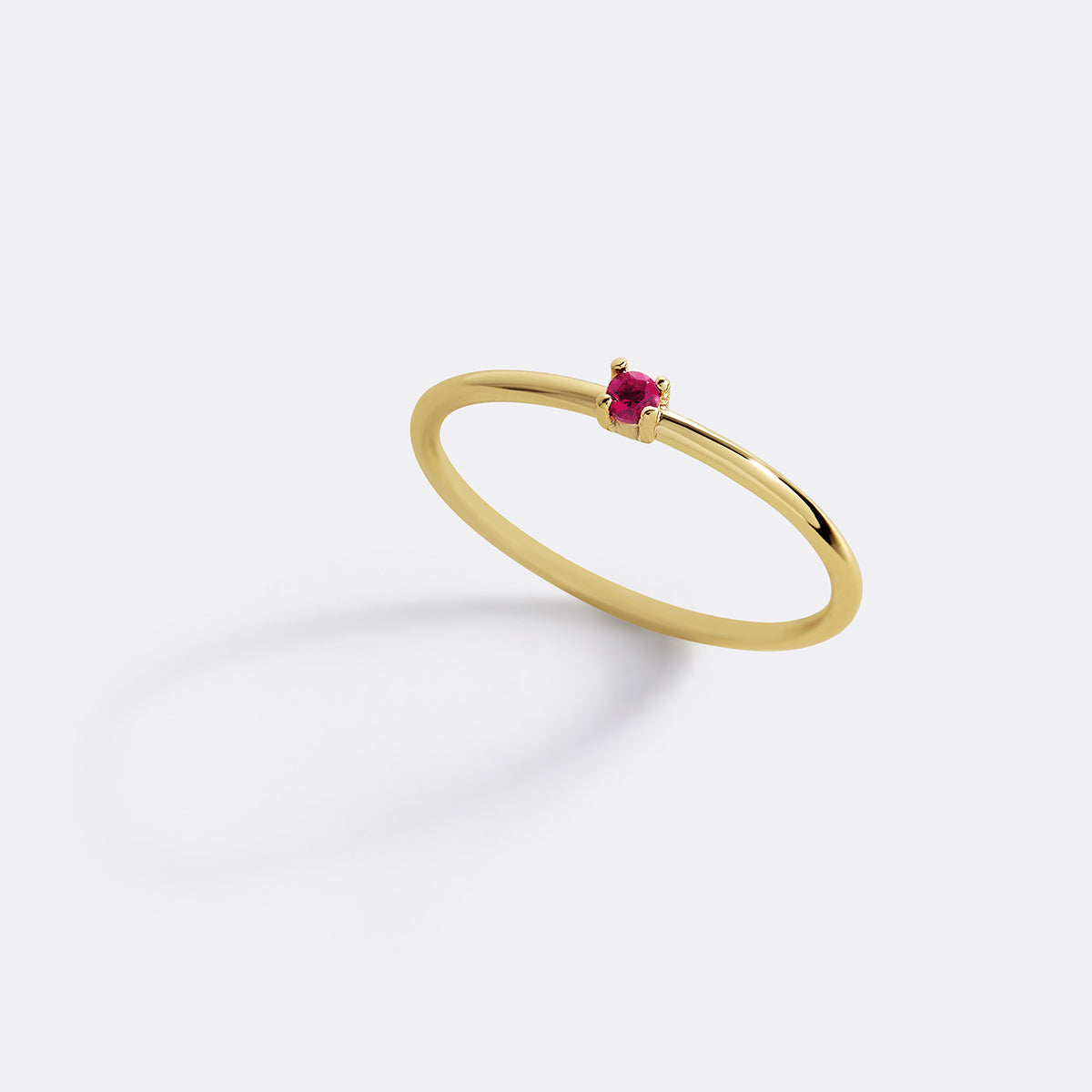 Bague empilable avec pierre de naissance super délicate