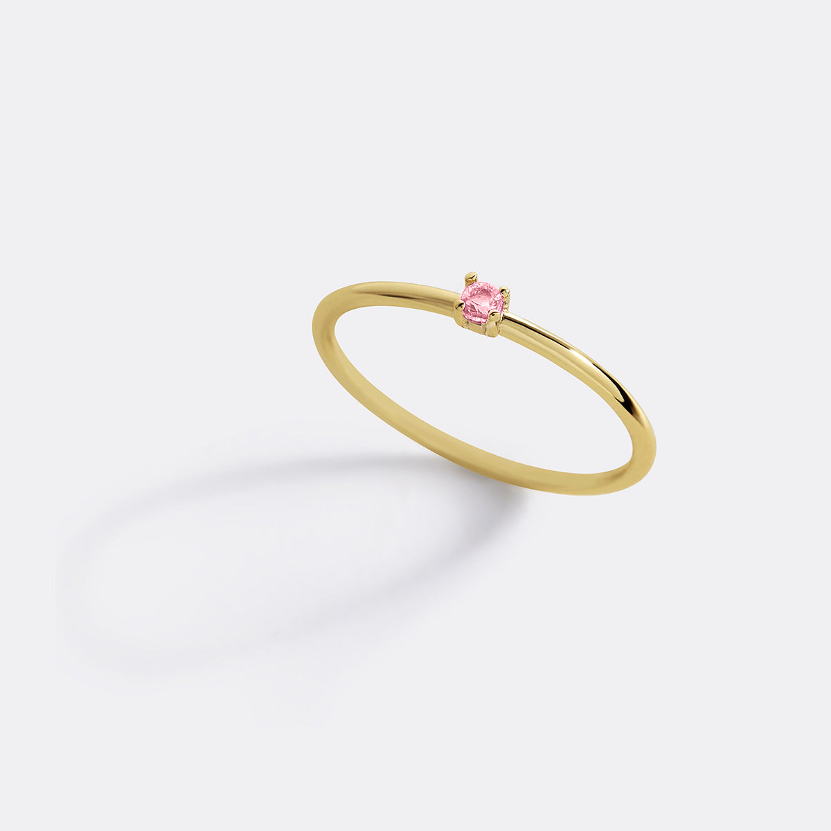 Bague empilable avec pierre de naissance super délicate