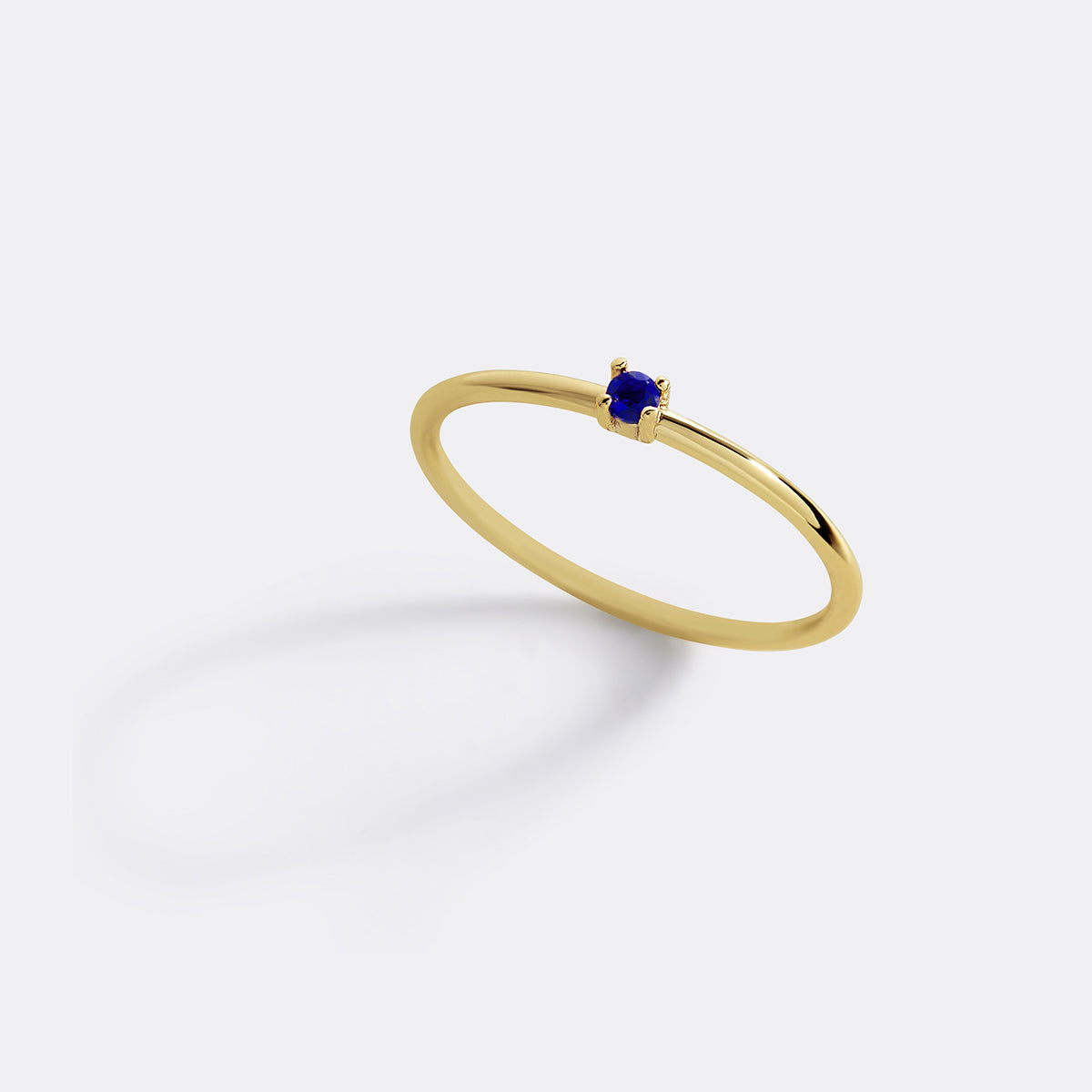 Bague empilable avec pierre de naissance super délicate