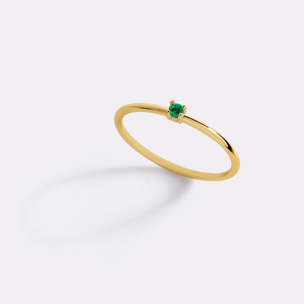 Bague empilable avec pierre de naissance super délicate