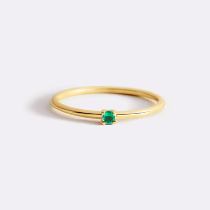 Bague empilable avec pierre de naissance super délicate