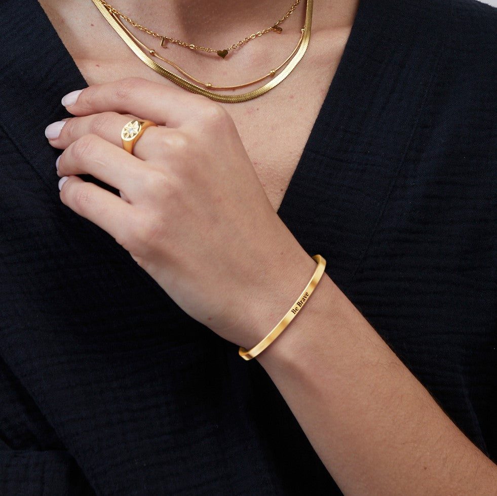 Bracelet manchette fin personnalisé