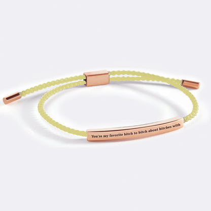 Tu es ma chienne préférée pour râler contre les chiennes avec le bracelet Inspire