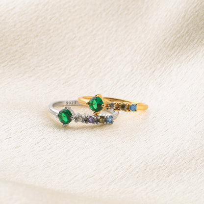 Bague avec pierres de naissance familiales