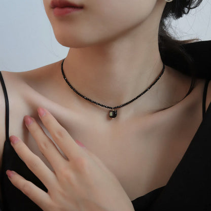 Collier ras du cou en spinelle noir avec pierres de Bouddha et motif chat mignon 
