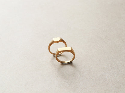 Solid Signet Heart Ring