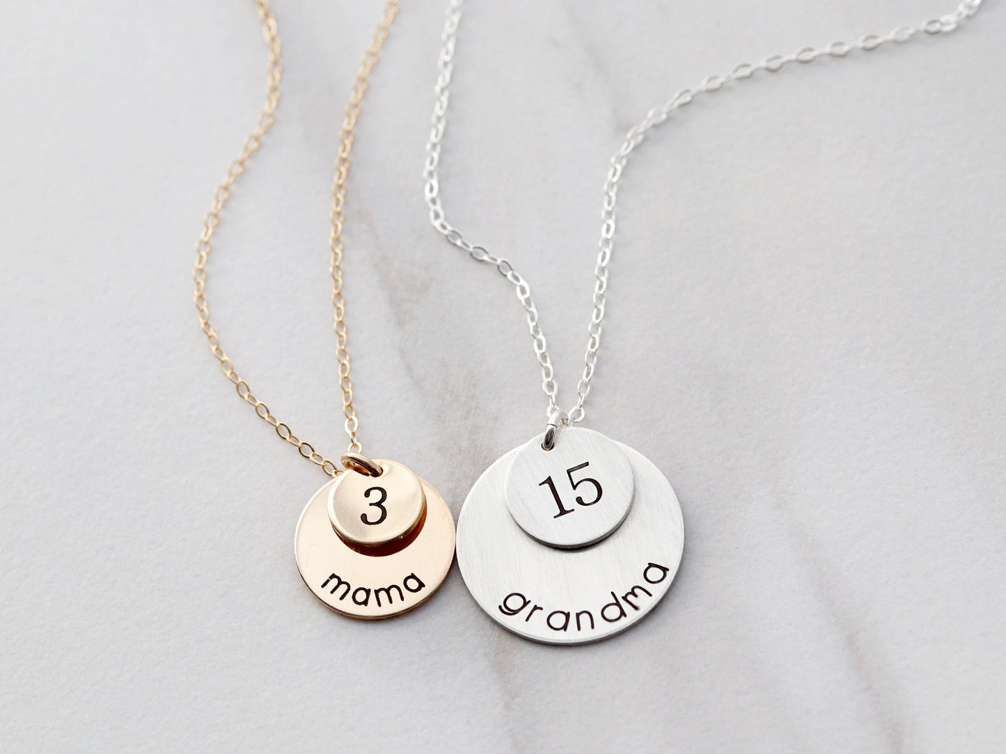 Collier numéro porte-bonheur 