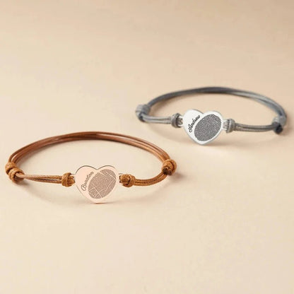 Bracelet à breloques empreintes digitales Embrace Memories