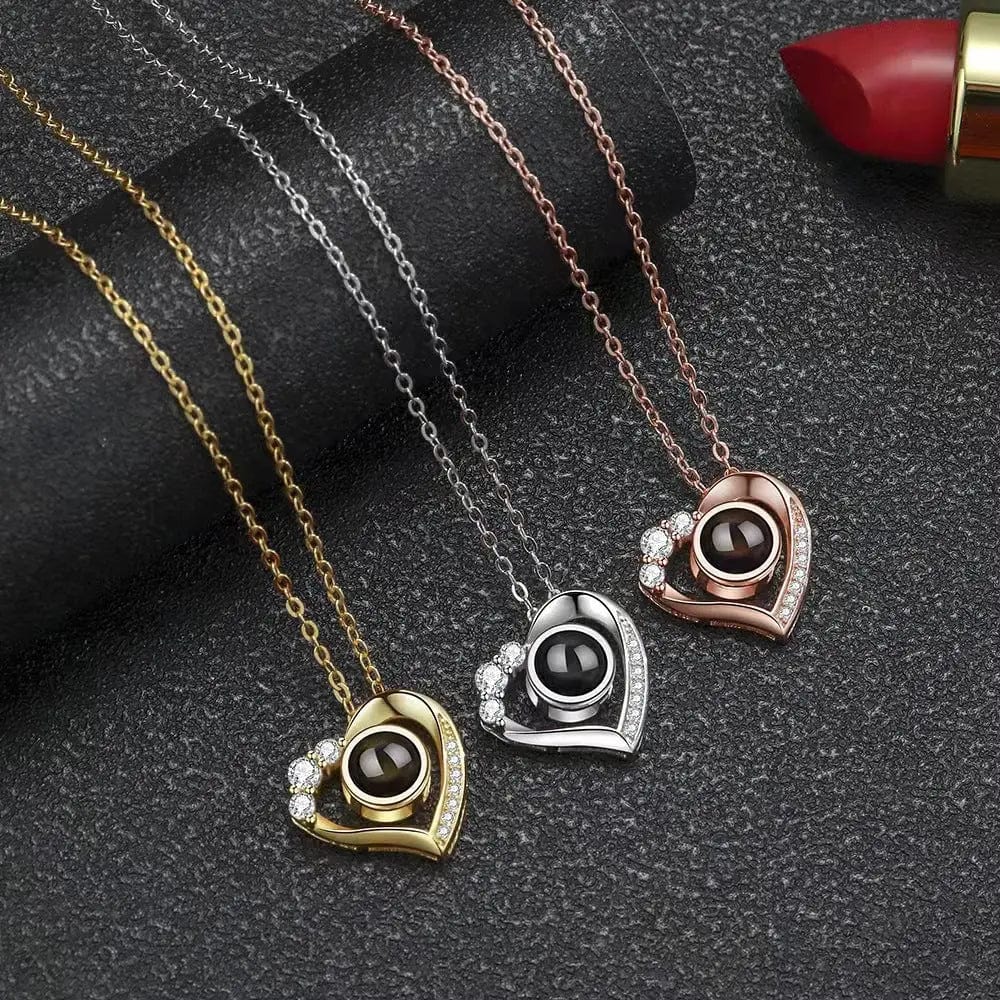 Collier personnalisé avec mini zircons en forme de cœur et photo cachée