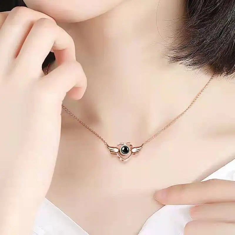 Collier photo personnalisé avec zircon en forme d'aile de cœur et de pierre cachée 