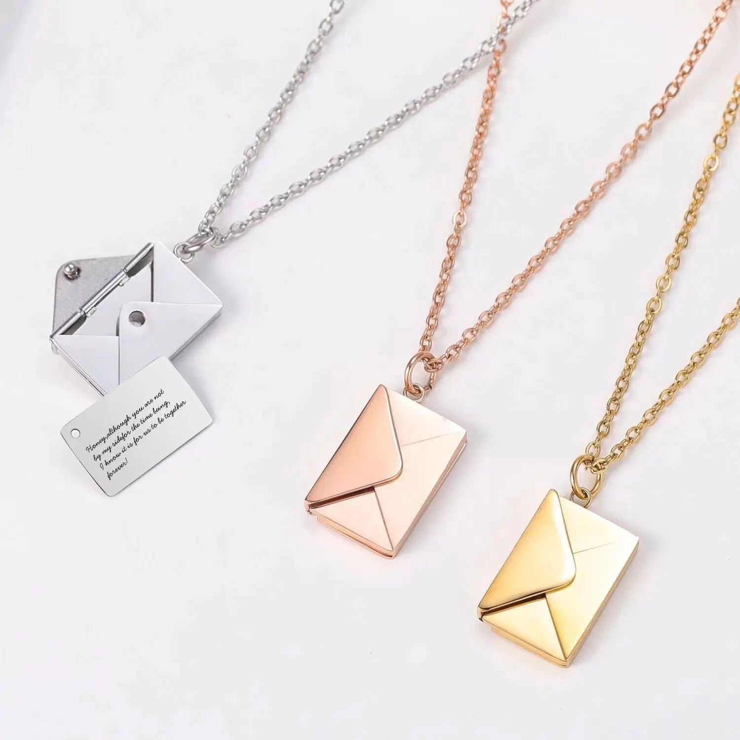 Collier pendentif personnalisé avec enveloppe de lettre d'amour cachée