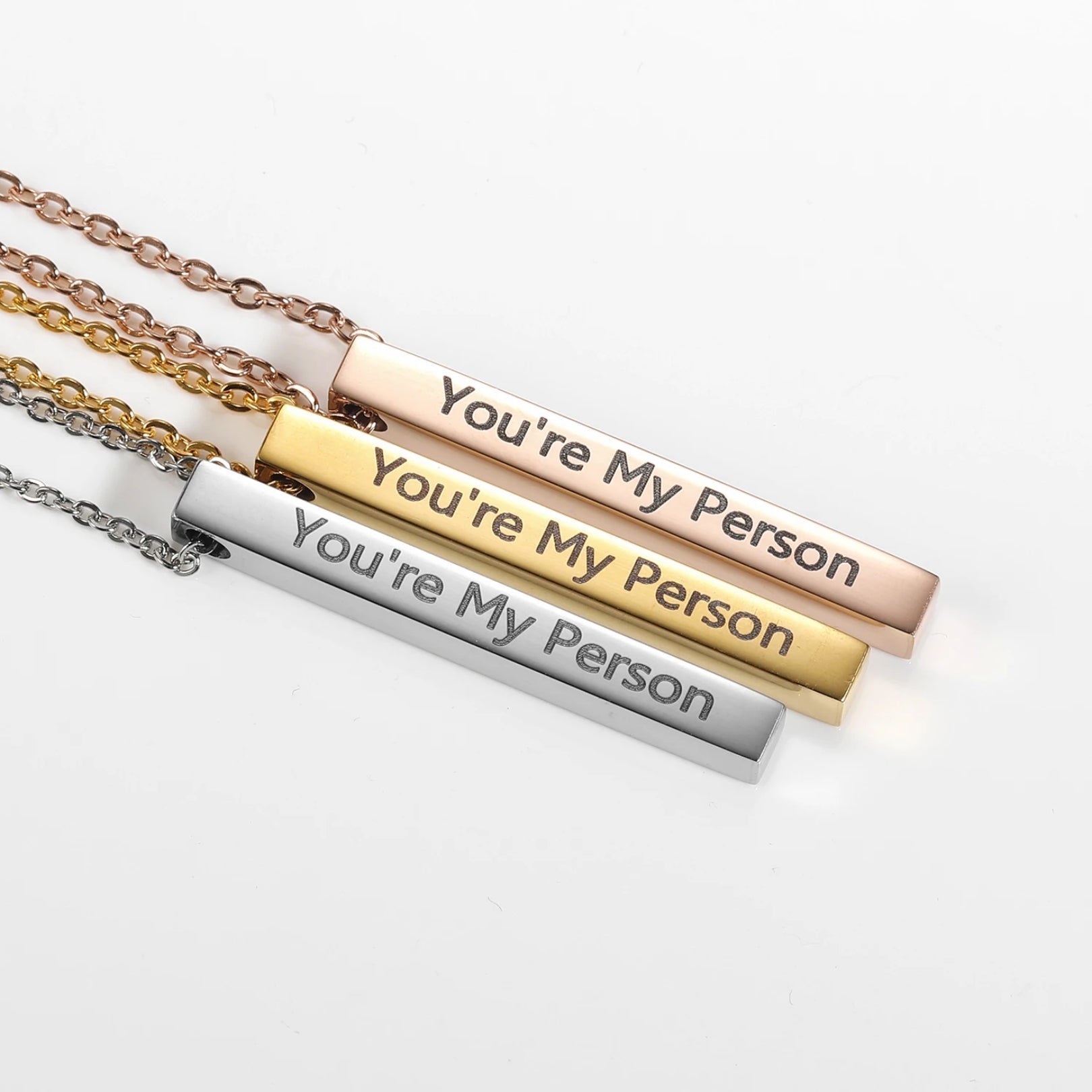 Collier à barre verticale avec nom personnalisé 