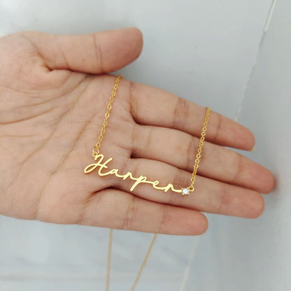 Personalisierte Halskette mit Diamantspitze 