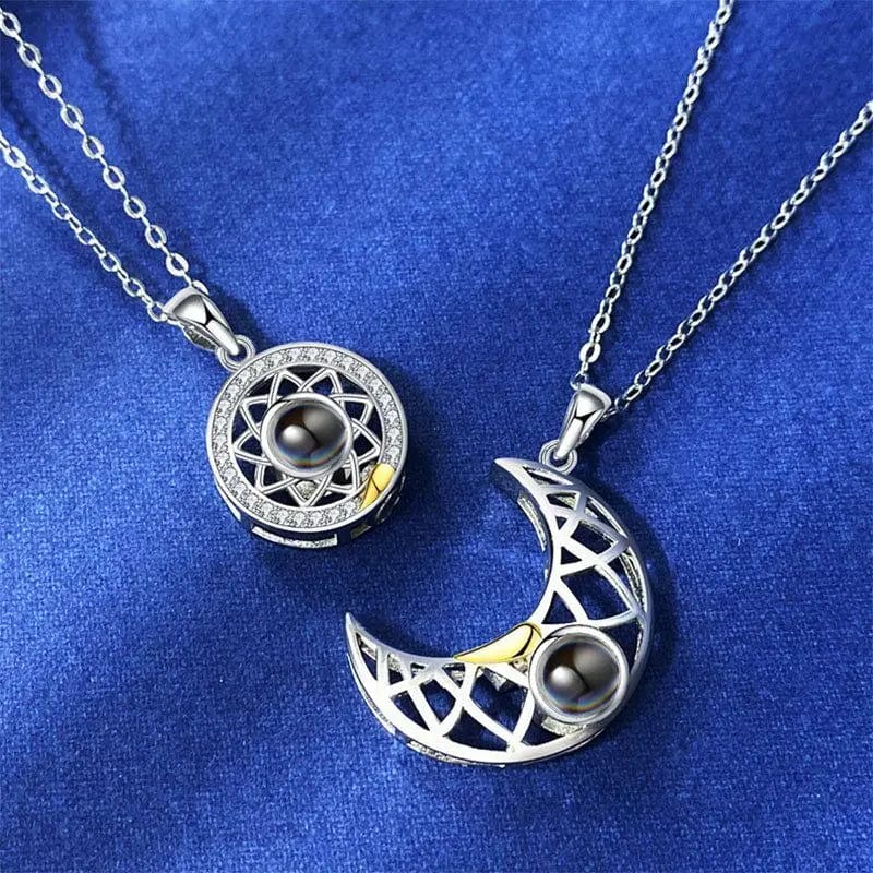 Collier de projection photo personnalisé pour couple avec lune 