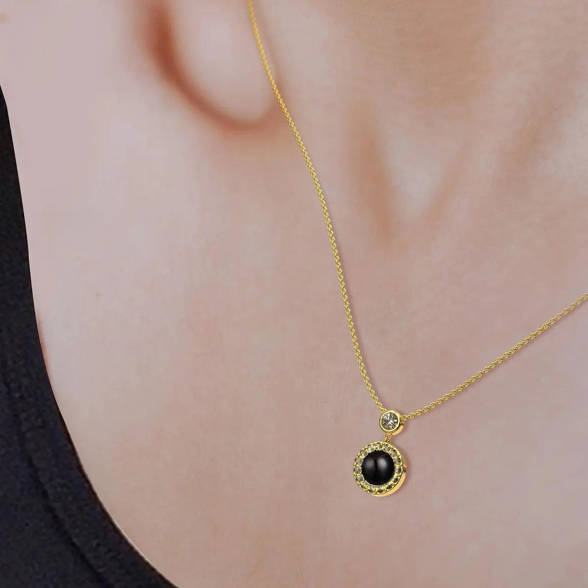 Collier pendentif élégant avec projection photo personnalisée 