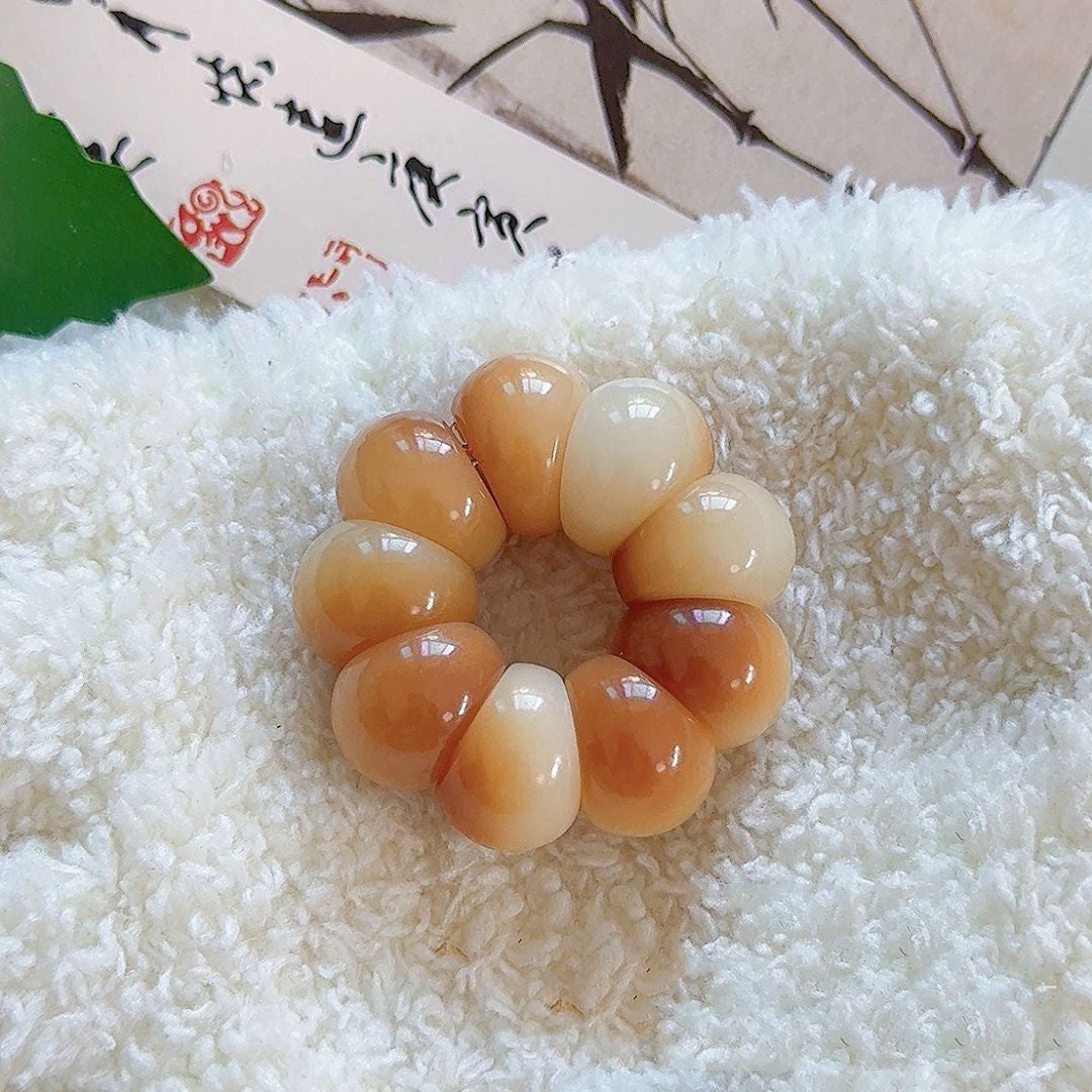 Adorable Mini Garlic Clove and Mangosteen Handheld Charms，Multiple Colors Available
