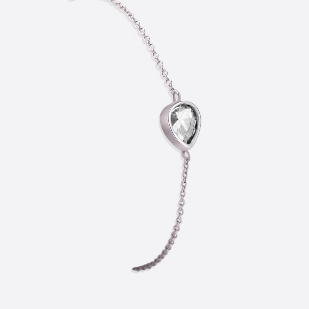 Bracelet en forme de larme avec pierre de naissance