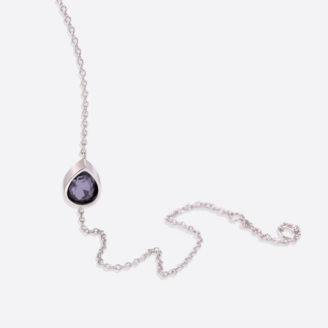 Bracelet en forme de larme avec pierre de naissance