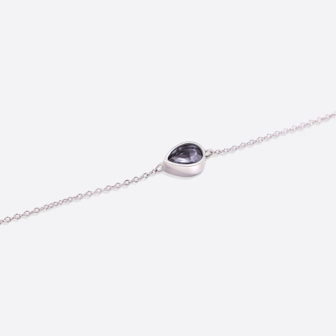 Bracelet en forme de larme avec pierre de naissance