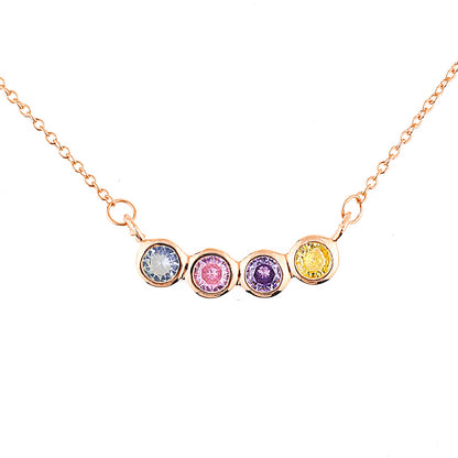Collier délicat avec pierres de naissance pour la famille