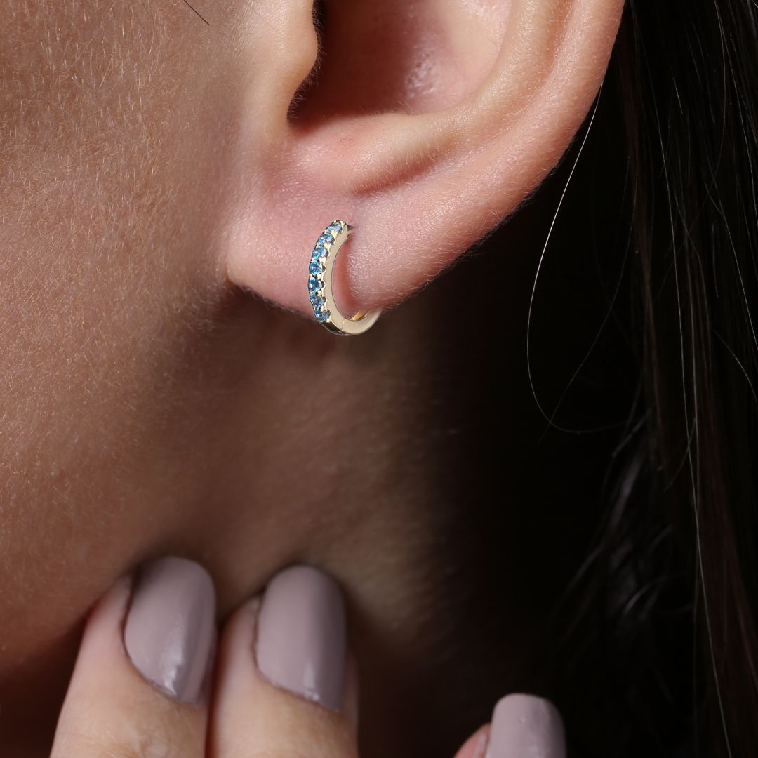 Boucles d'oreilles créoles dormeuses en pierres précieuses