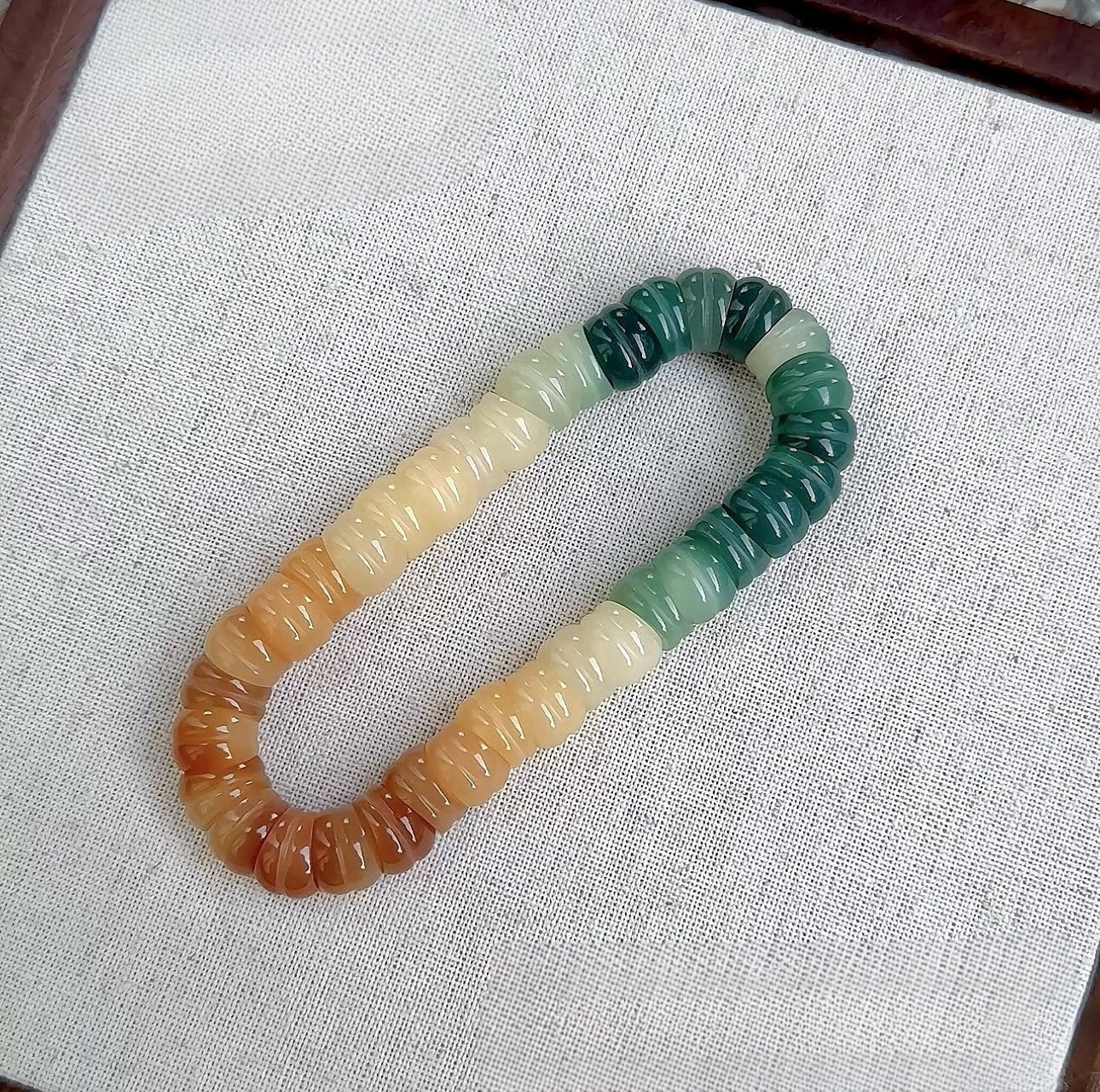 Burger-Sliced Fidget Bodhi Bracelet for Stress Relief