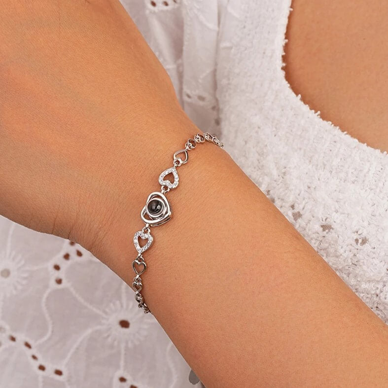 Personalisiertes Herzarmband mit Foto im Inneren