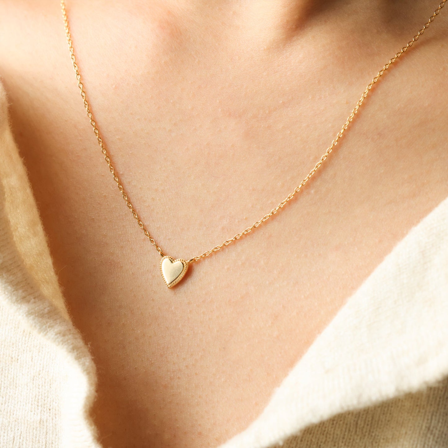 Collier empilable en forme de petit cœur
