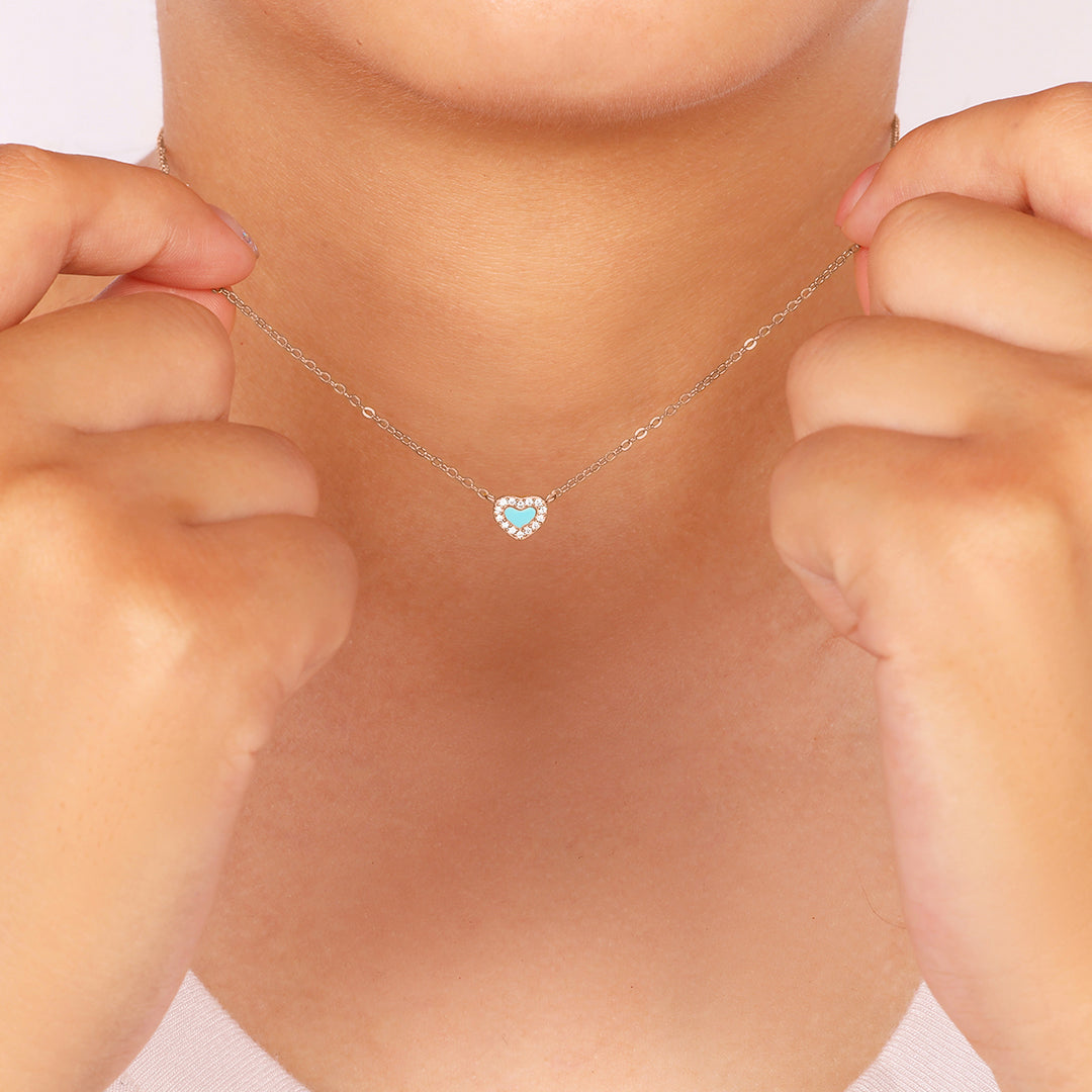 Petit tour de cou en forme de cœur turquoise