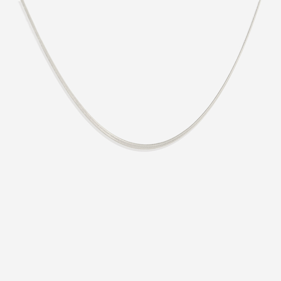 Collier délicat à chevrons
